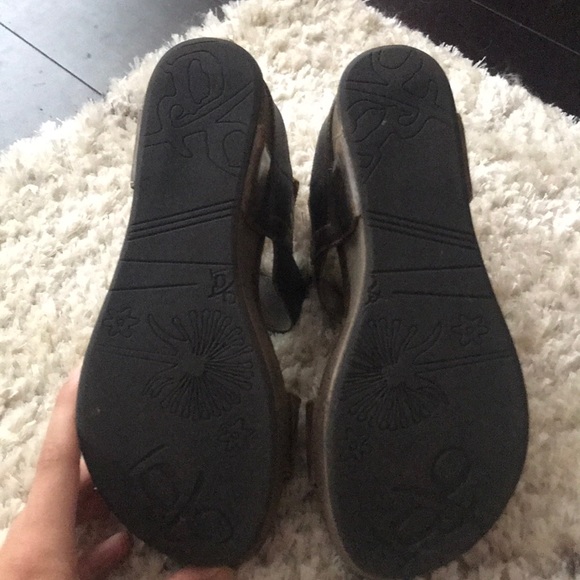 OTBT Leather Wedge Sandals - Picture 4 of 5